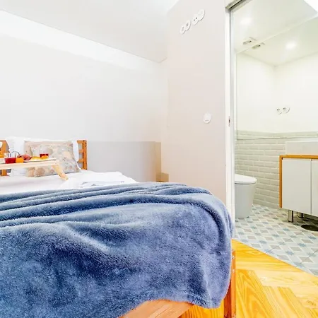 Charming By Upperground Apartment *